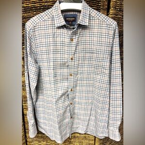 Johnston‎ & Murphy- Men's Button Up Shirt, Medium, Missing one collar button